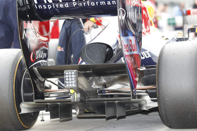 Red-Bull-RB7-Diffusor-Malaysia-2011-fotoshowImage-456bb77-493242.jpg