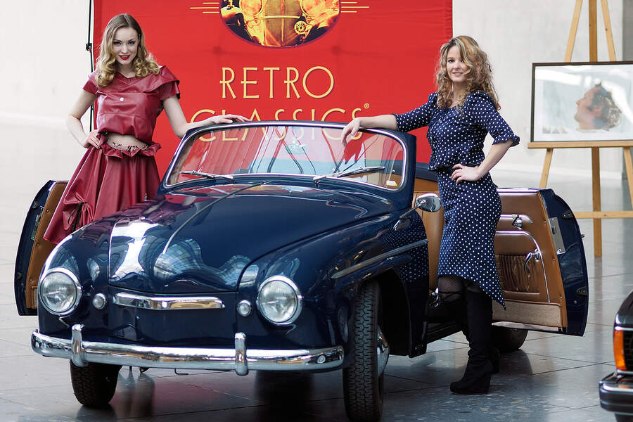 Retro Classics 2015 in Stuttgart Klassikermesse auf 120.000 qm AUTO