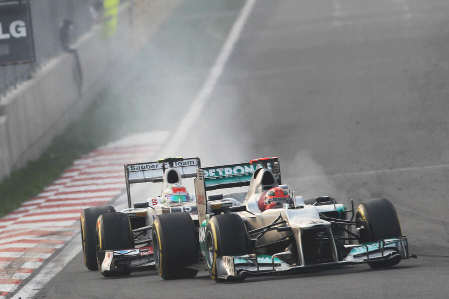 Schumacher-vs-Perez-GP-Korea-2012-19-fotoshowImageNew-d18ad6a7-637452.jpg