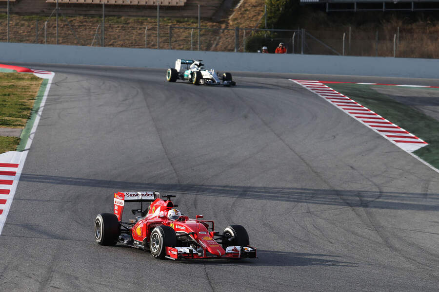 Sebastian-Vettel-Ferrari-Formel-1-Test-Barcelona-1-Maerz-2015-fotoshowBigImage-f0908fad-847202.jpg