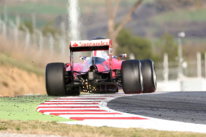 Sebastian Vettel - Ferrari - Formel 1-Test - Barcelona - 19. Februar 2015