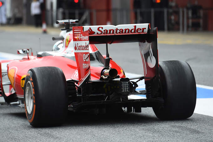 Sebastian Vettel - Ferrari - Formel 1 - Test - Barcelona - 2. März 2016