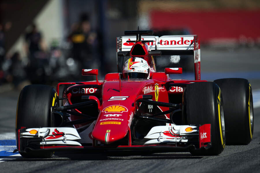 Sebastian-Vettel-Ferrari-Formel-1-Test-Barcelona-22-Februar-2015-fotoshowBigImage-3ff1624f-845592.jpg