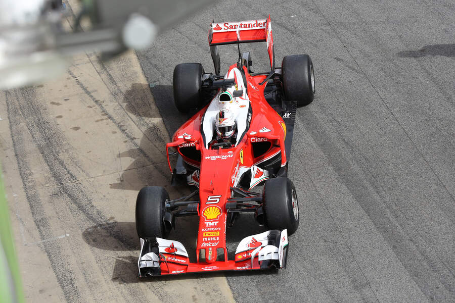 Sebastian-Vettel-Ferrari-Formel-1-Test-B