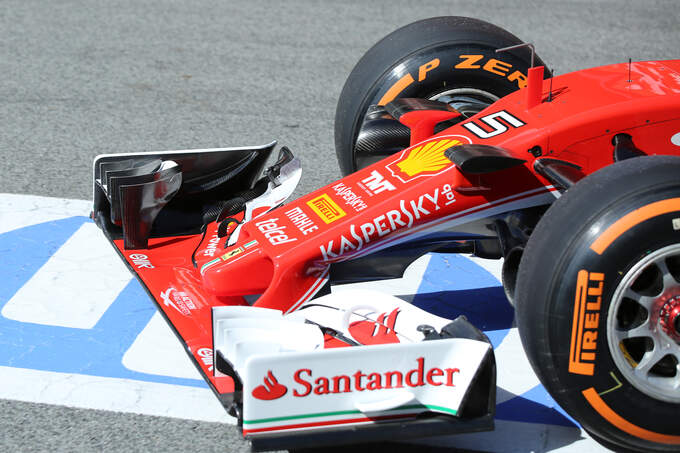 Sebastian Vettel - Ferrari - Formel 1-Test - Barcelona - 4. März 2016