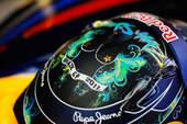 Sebastian Vettel Helm GP Brasilien 2011