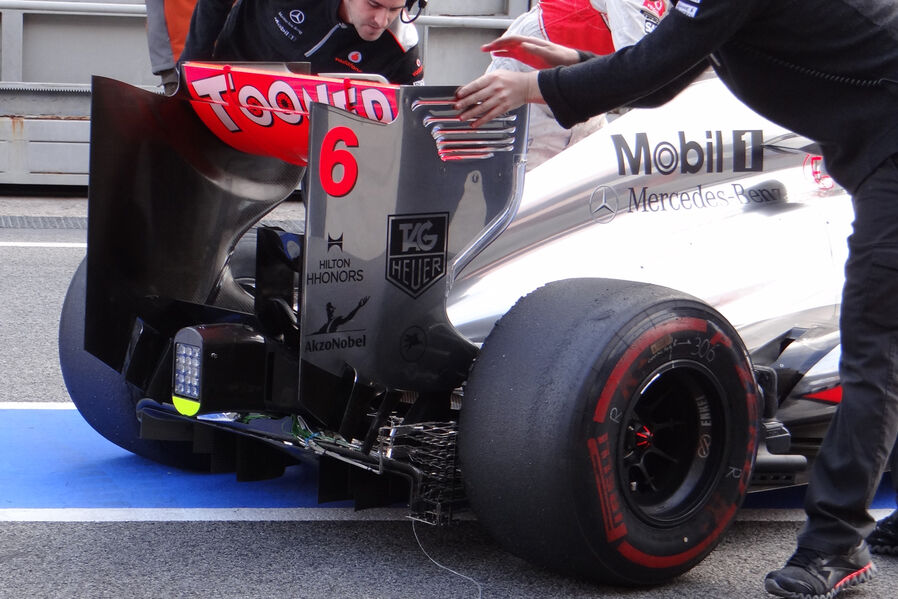 Sergio-Perez-McLaren-Formel-1-Test-Barcelona-19-Februar-2013-19-fotoshowImageNew-d4a38af3-662080.jpg