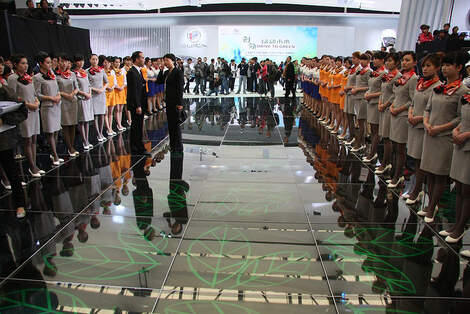 Shanghai Auto Show 2011 Girls