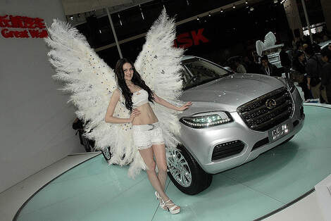 Shanghai Auto Show 2011 Girls