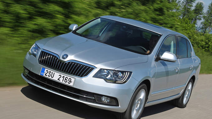 Skoda Superb Combi, Frontansicht