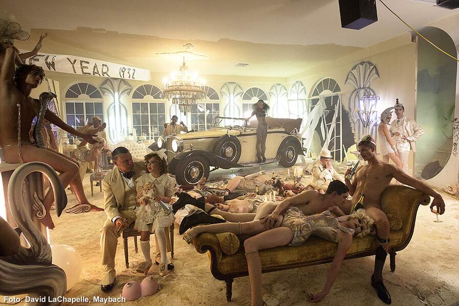 Starfotograf David LaChapelle hat den Maybach Zeppelin in Szene gesetzt.