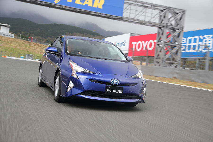 toyota prius auto motor sport #7