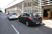 VW Golf 1.2 TSI Comfortline, Peugeot 308 98 VTi Access, Heck