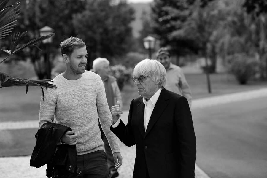 Vettel-Ecclestone-Champions-Dinner-GP-Oesterreich-2015-fotoshowBigImage-cd103f84-874791.jpg