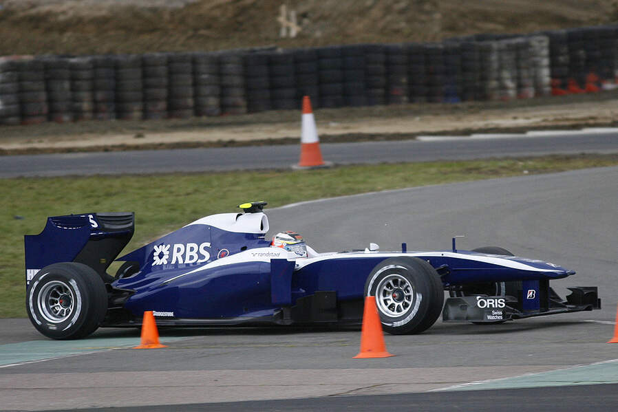 Williams FW32