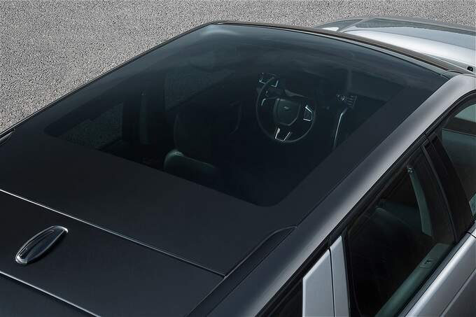 and-Rover-Discovery-Sport-fotoshowImage-841c119b-806329.jpg