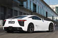 Der Lexus LFA debütiert auf der Tokio Motor Show.