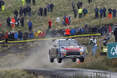 Loeb behielt den besten Durchblick und konnte seinen Vorsprung vor Hirvonen Sekunde um Sekunde vergrößern.