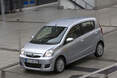Unter den Kleinen zählt der seit 1980 und aktuell in siebter Generation angebotene Daihatsu zu den Kleinsten.